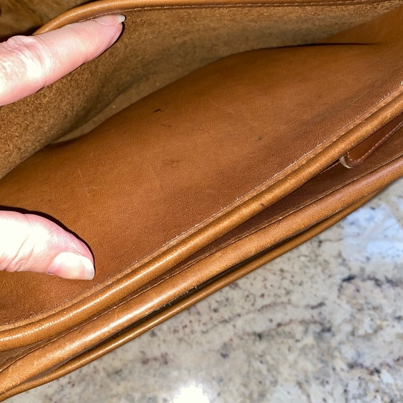 Vintage COACH Swagger British Tan Leather New York City Crossbody Shoulder Bag - Picture 12 of 16